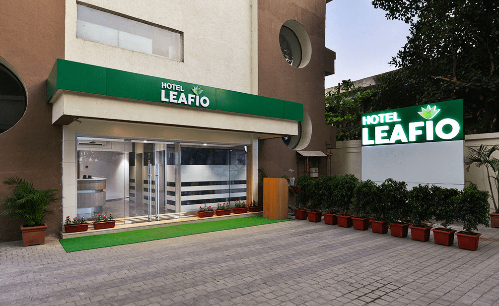 Hotel Leafio Mumbai , Hotels Nearby Mumbai Airport, Luxury Hotels
