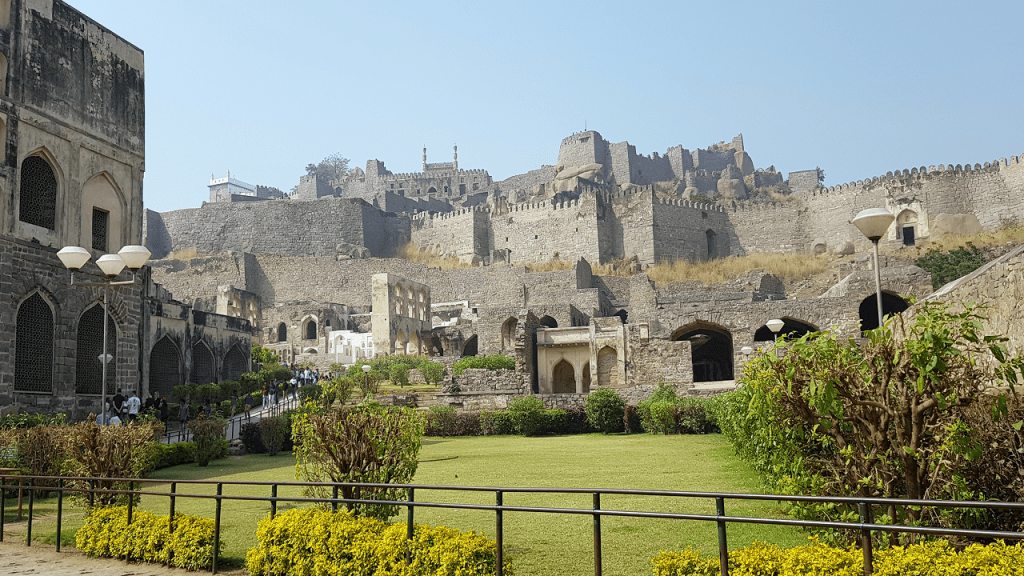 golconda fort visit timings