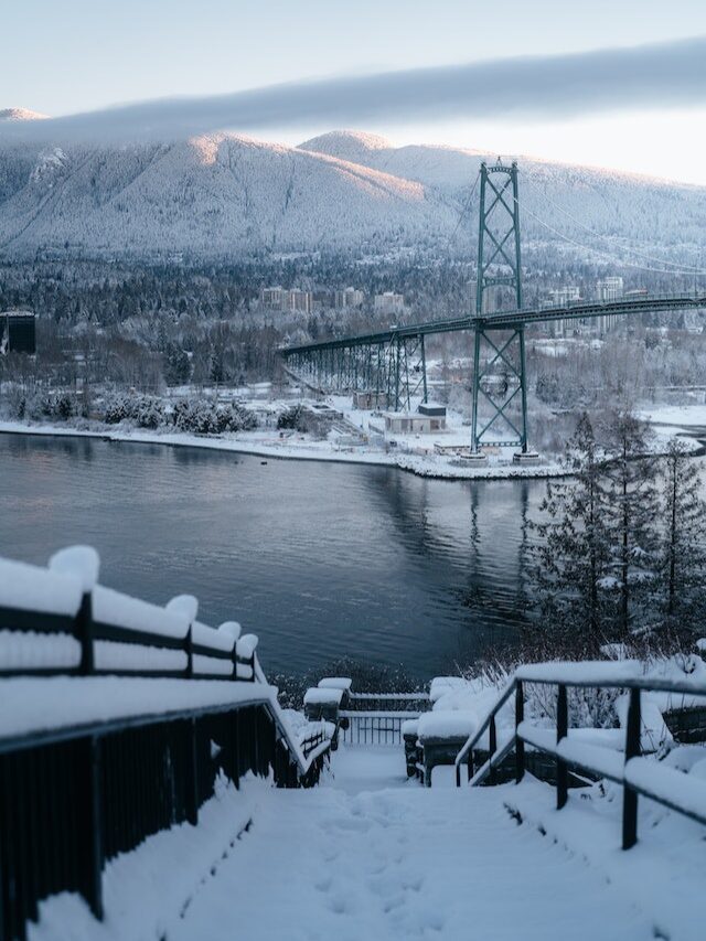 Top 10 Places to visit in Canada