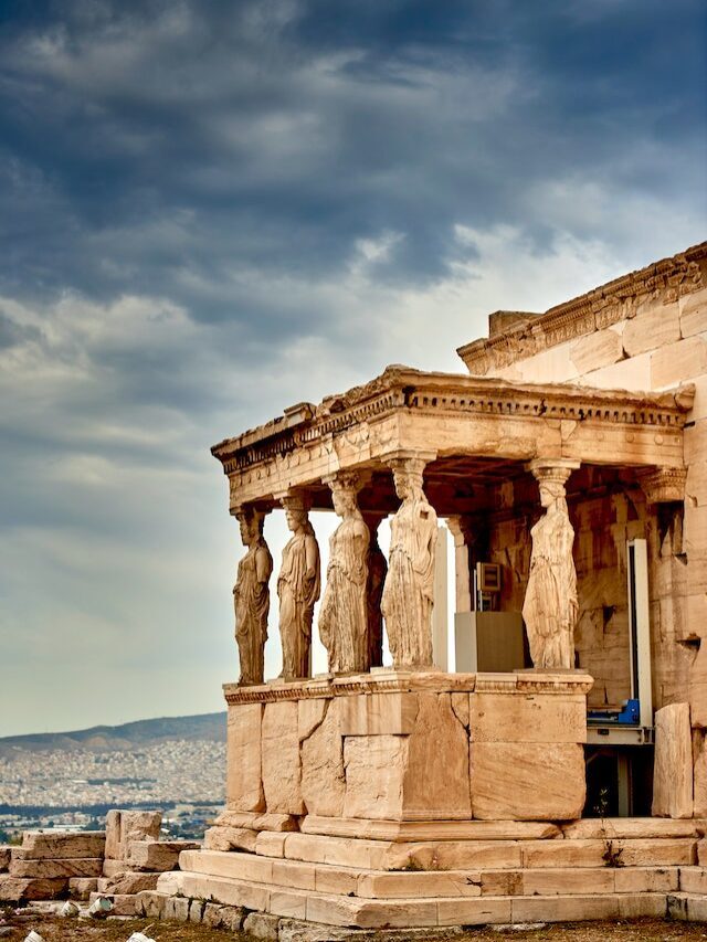 Top 10 Places to visit in Greece