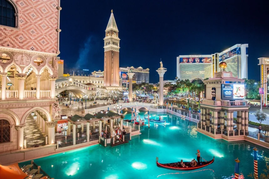 Best Places to Visit in December USA