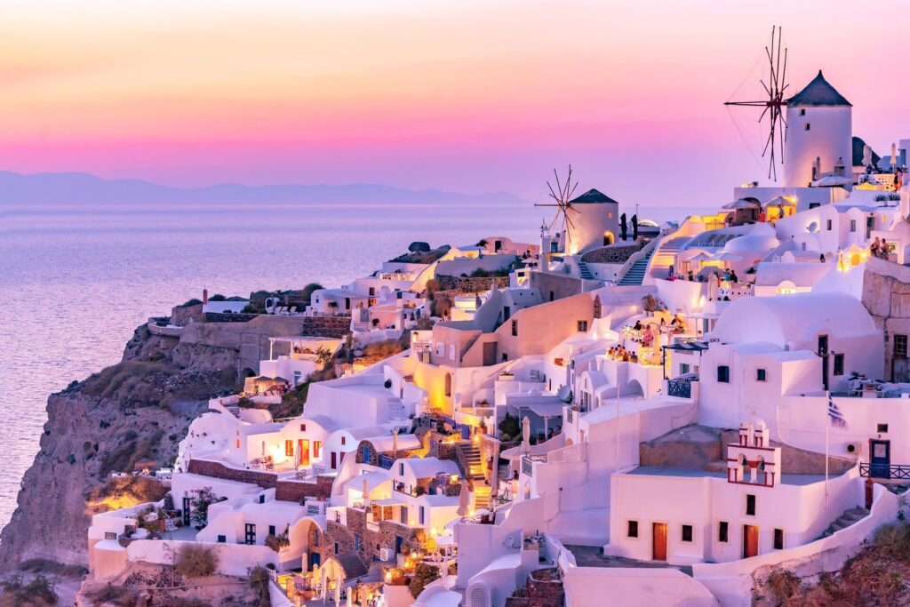 Santorini, Greece – Show Where Sunsets Set the Fire on Sky Santorini, Greece – Show Where Sunsets Set the Fire on Sky